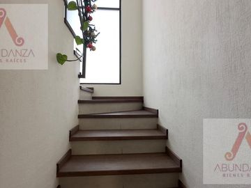 CASA DUPLEX  VENTA JACARANDAS METEPC
