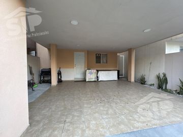 Casa en Venta Paraje Santa Rosa Sur Apodaca