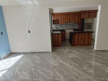 Casa en venta con tres habitaciones, jardín y terraza en Tlaxcala