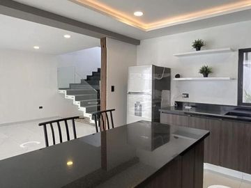 CASA EN VENTA EN LOMAS DE ANGELÓPOLIS III, PARQUE CUERNAVACA, SAN ANDRÉS CHOLULA, PUEBLA.