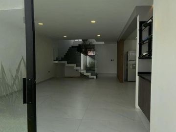 CASA EN VENTA EN LOMAS DE ANGELÓPOLIS III, PARQUE CUERNAVACA, SAN ANDRÉS CHOLULA, PUEBLA.