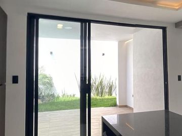 CASA EN VENTA EN LOMAS DE ANGELÓPOLIS III, PARQUE CUERNAVACA, SAN ANDRÉS CHOLULA, PUEBLA.