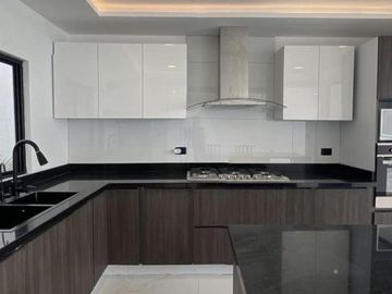 CASA EN VENTA EN LOMAS DE ANGELÓPOLIS III, PARQUE CUERNAVACA, SAN ANDRÉS CHOLULA, PUEBLA.