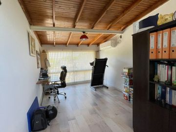 Triplex en venta en Villa Luzuriaga