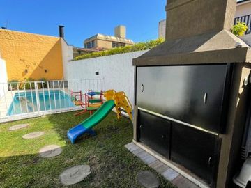 Triplex en venta en Villa Luzuriaga