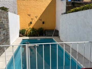 Triplex en venta en Villa Luzuriaga