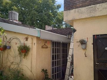 Casa para 2 Familias en venta en Quilmes Este