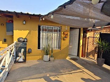 Casas Multifamiliar 7 amb en Venta Loma Hermosa