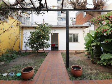 HERMOSA CASA FLORESTA  5 AMB C QUINCHO !