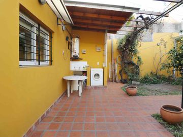 HERMOSA CASA FLORESTA  5 AMB C QUINCHO !