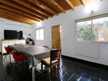 HERMOSA CASA FLORESTA  5 AMB C QUINCHO !