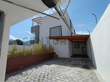 CASA DE VENTA EN POMASQUI