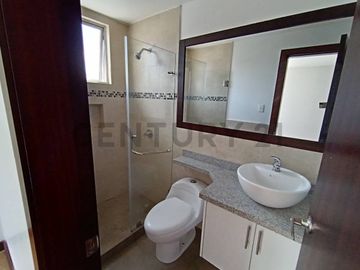 CASA DE VENTA EN POMASQUI