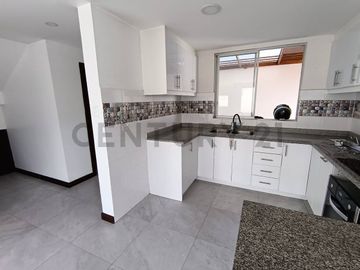 CASA DE VENTA EN POMASQUI