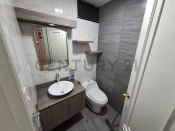 En Venta departamento en Balcones del Norte de 135m2 al norte de Quito