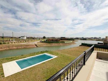 VENTA CASA FONDO A LA LAGUNA LA PROVIDENCIACanning