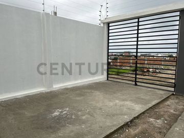 VENTA DE HERMOSA CASA CON VISTA AL MAR