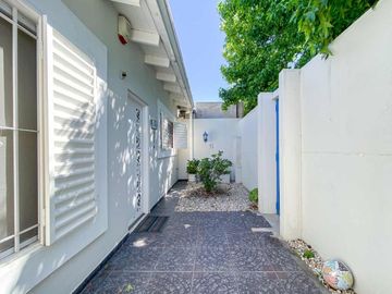 CASA A LA VENTA
