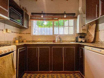 CASA A LA VENTA