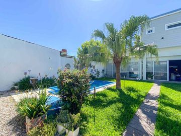 CASA A LA VENTA