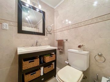CASA A LA VENTA