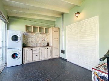 CASA A LA VENTA