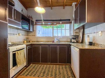 CASA A LA VENTA