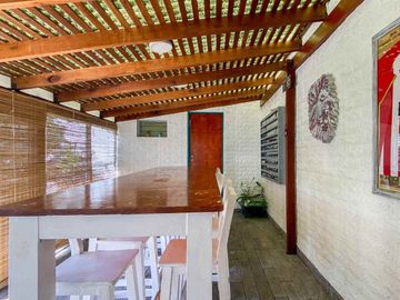 CASA A LA VENTA