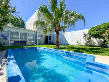 CASA A LA VENTA