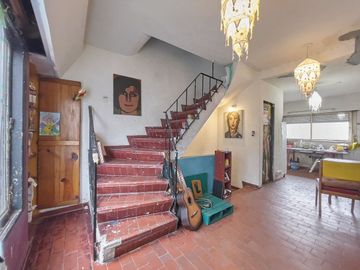 Venta PH 3 ambientes cochera Olivos a refaccionar