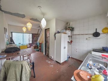 Venta PH 3 ambientes cochera Olivos a refaccionar