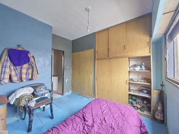 Venta PH 3 ambientes cochera Olivos a refaccionar