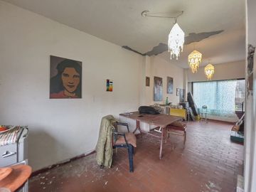 Venta PH 3 ambientes cochera Olivos a refaccionar