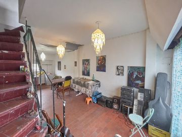 Venta PH 3 ambientes cochera Olivos a refaccionar