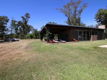 EL ADUAR CASA 4 AMB DEP PILETA ZARATE