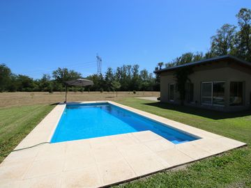 EL ADUAR CASA 4 AMB DEP PILETA ZARATE