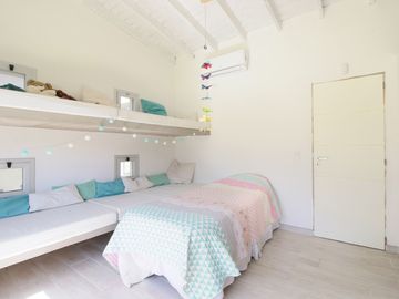 EL ADUAR CASA 4 AMB DEP PILETA ZARATE
