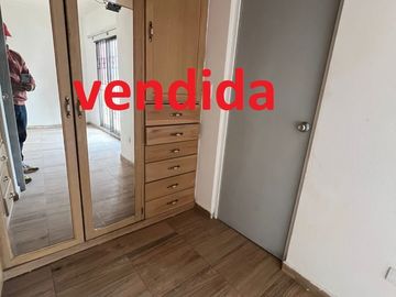 CASA EN UNIDAD muy bonita en el conjunto encontraras alberca centro deportivo y escuelas, ven a conocerla