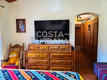 Gran casa en Los Almendros, Reñaca