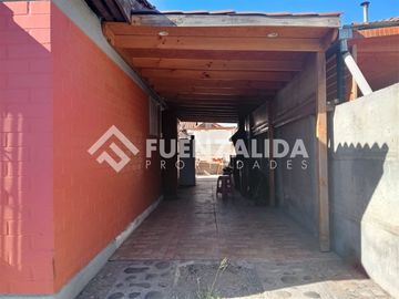 Casa en Venta en Pasaje Padre Gustavo Le Paige / Av. Aeropuerto