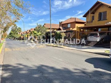 Casa en Venta en Av Consistorial / Francisco Otta