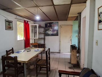 En Venta, Casa de 3 dormitorios, a reciclar,  B° Confluencia, Neuquén