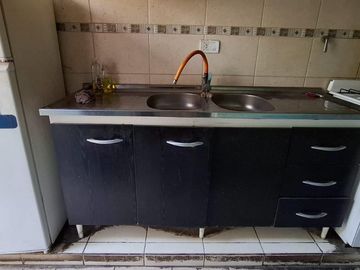 En Venta, Casa de 3 dormitorios, a reciclar,  B° Confluencia, Neuquén