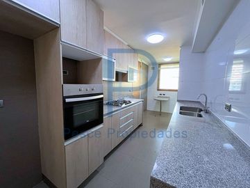 HERMOSO DUPLEX CON MARAVILLOSA VISTA DESPEJADA