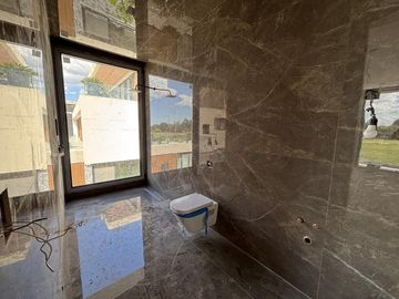 Casa en  Venta y. Alquiler en El Yacht Nordelta