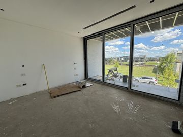 Casa en  Venta y. Alquiler en El Yacht Nordelta