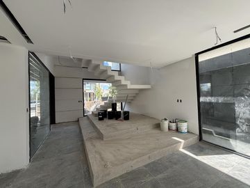 Casa en  Venta y. Alquiler en El Yacht Nordelta