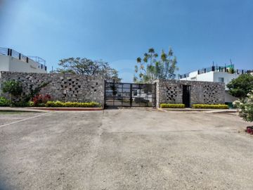 Casa en condominio en venta en Pueblo Oacalco