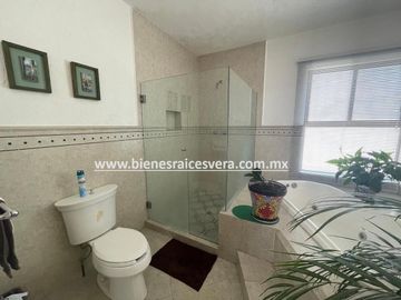CASA EN VENTA EN EL JAZMIN, SN JUAN DEL RIO, QRO. Fanny
