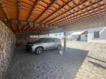 CASA EN VENTA EN EL JAZMIN, SN JUAN DEL RIO, QRO. Fanny